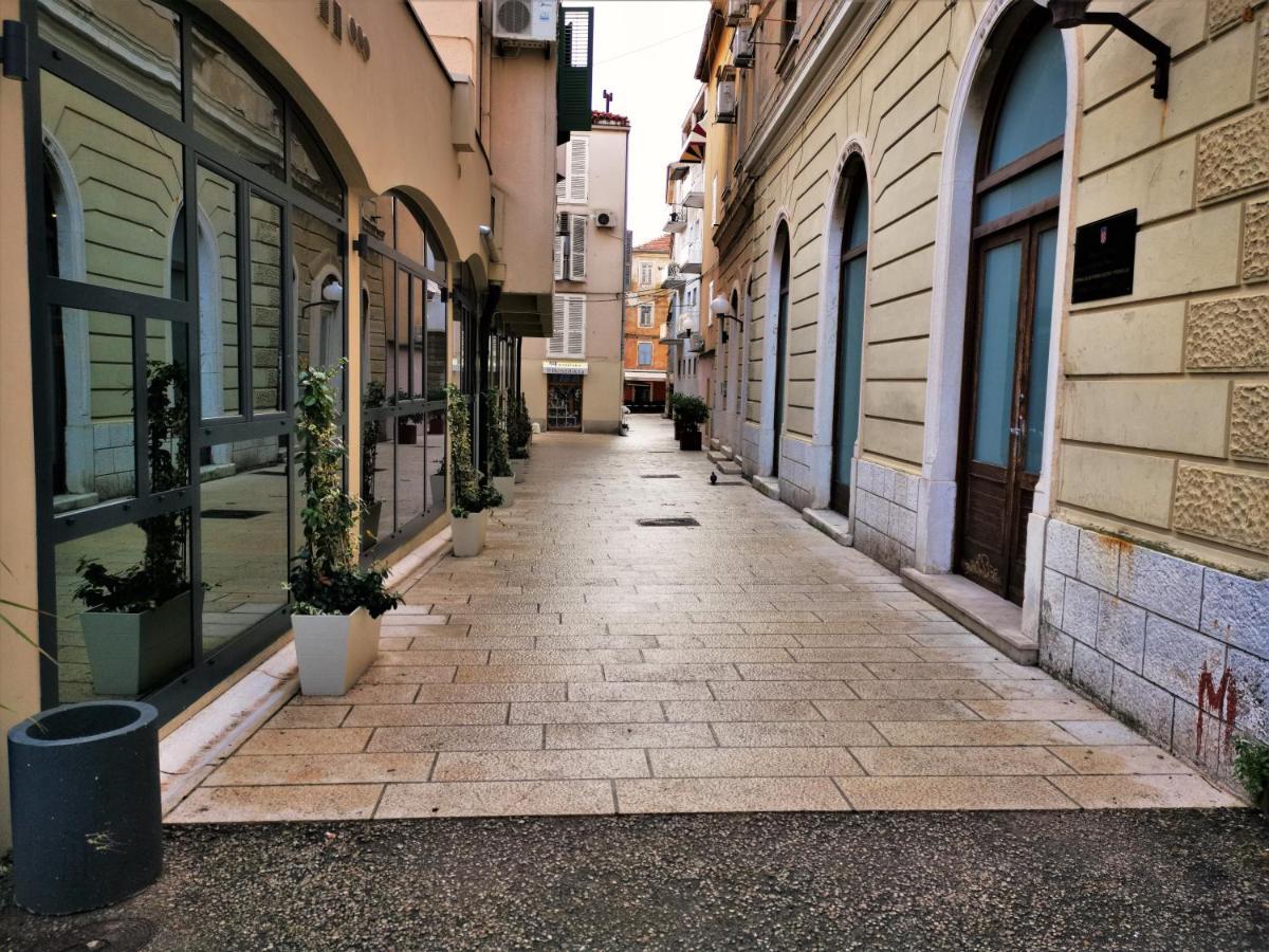 Prokonzul 2Br Apartment In Old Town Zadar Exterior photo